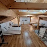Pod Dubem Villa *