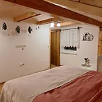 Pod Dubem Villa