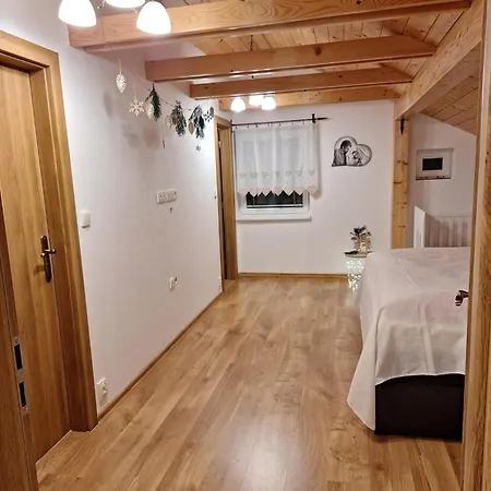 Pod Dubem Villa Navsi