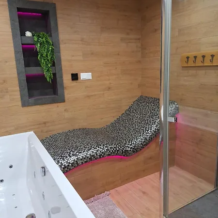 Pod Dubem Villa